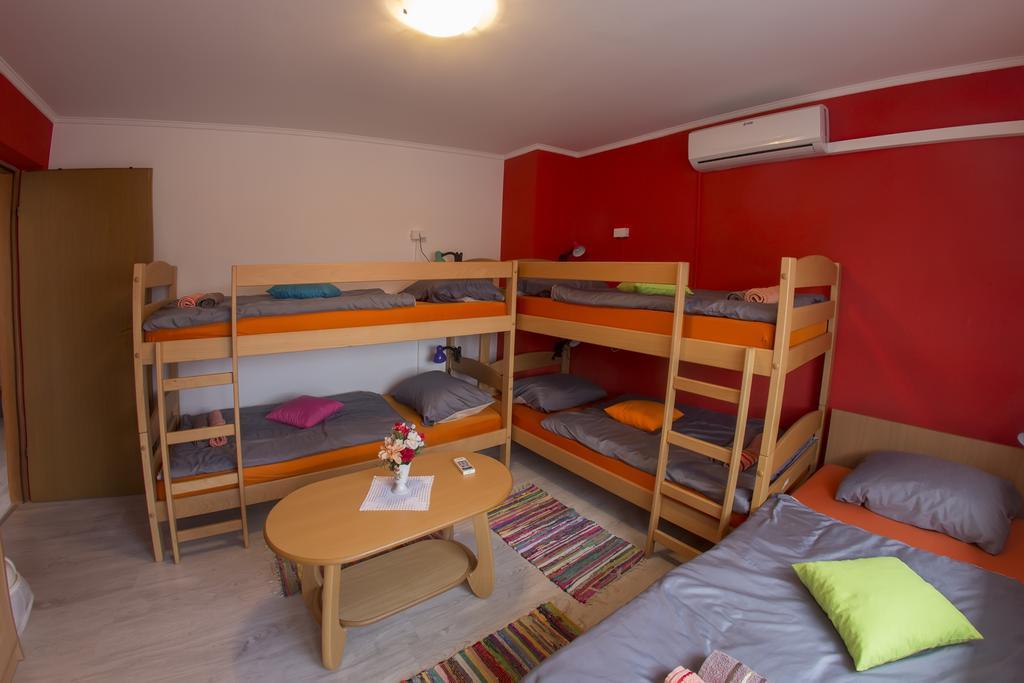 Guesthouse Adi Мостар Екстер'єр фото