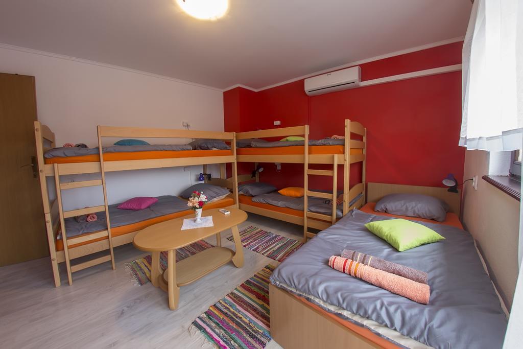 Guesthouse Adi Мостар Екстер'єр фото