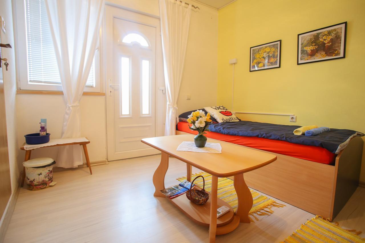 Guesthouse Adi Мостар Екстер'єр фото